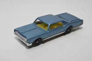 B32 1:60 3INCH HUSKY OLDSMOBILE STARFIRE COUPE MET. BLUE NMINT COND. - Picture 1 of 9