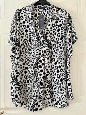 xM&S Rrp £29.50! Leopard Print  Blouse Shirt Size 14 will fit  bigger BNWT * - Image 1 of 4