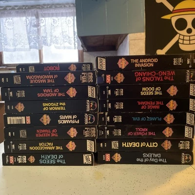 Lot of 39 vintage Dr Who VHS tapes (Rare) Foto 1 de 4