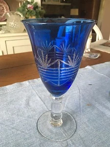 IMPRESIONANTE COPA GRANDE CRISTAL Y AZUL COBALTO CON DISEÑO GRABADO... - Imagen 1 de 3