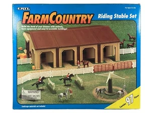 Ertl Farm Country Riding Stable Set 1/64 Plastic Collectible COMPLETE BOXED § - Picture 1 of 13