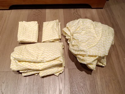 Intelligent Design 4-PC Twin Size Bed Set, Polyester, Yellow, TWIN - Image 1 of 4