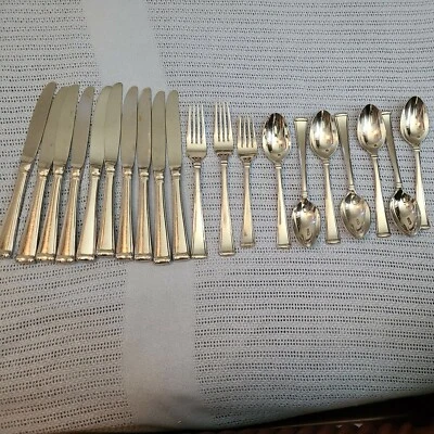 JUEGO DE 20 PIEZAS DE CUBIERTOS DE ACERO INOXIDABLE CON PATRÓN DE COLUMNA GORHAM SILVER SMITH COREA 18/8  Foto 1 de 4