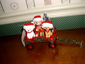 POSSIBLE DREAMS-CLOTHIQUE-2019-FULL WAGON WITH LIGHTED GARLAND-NEW IN BOX - Picture 1 of 5