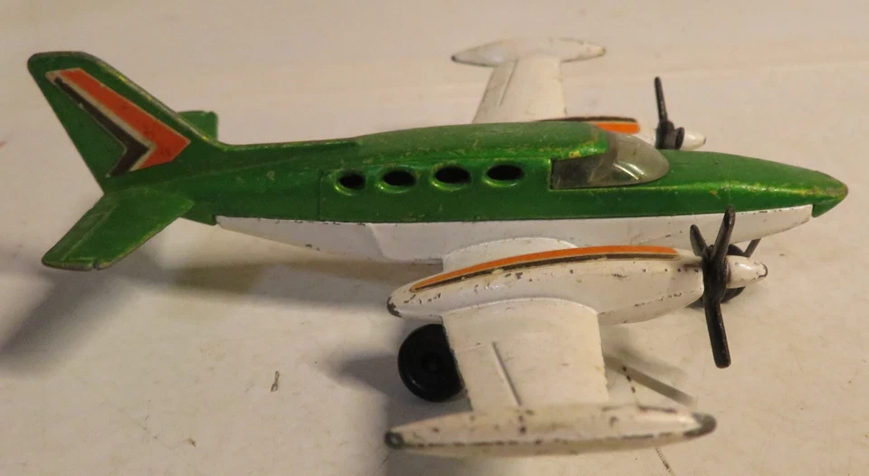 Vintage Green Matchbox 1974 Lesney Prod. & Co. S.B.8 Cessna 402 Made In England - Image 1 of 4