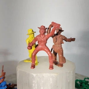 Vintage Kunststoff Cowboy Figuren Western Spielset Spielfiguren - 3 Stück - Bild 1 von 16