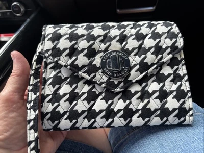 Vera Bradley SMARTPHONE WRISTLET WALLET MIDNIGHT HOUNDSTOOTH - Image 1 of 4
