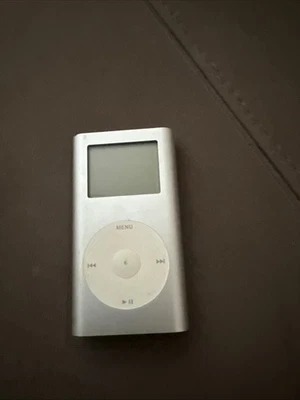 Apple iPod Mini A1051 4GB, Silver, MP3 Music Player Vintage - Image 1 of 4