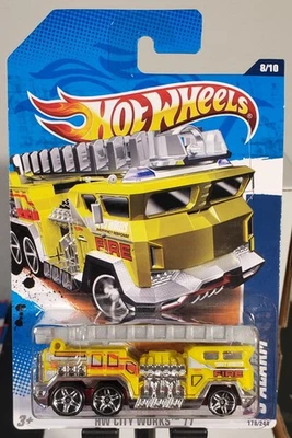 Camión Hot Wheels 2011 HW City Works 11 #178 amarillo 5 alarmas escalera Foto 1 de 2