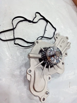 Used Engine Water Pump For Motorcraft Ford Edge Flex Taurus Lincoln MKT MKZ V6 - Image 1 of 4