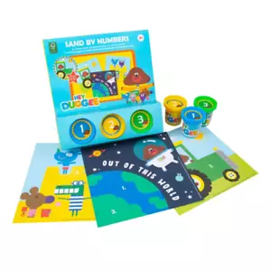 🎨✨ Juego de arena por números Hey Duggee - 3 fotos y bañeras de arena - Diversión para edades 3+ 🐾 - Imagen 1 de 1