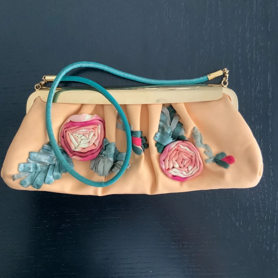 SERGIO ROSSI VINTAGE SILK CLUTCH w GOLD CLASP & DETACHABLE STRAP-RARE-PRE OWNED - Image 1 of 4