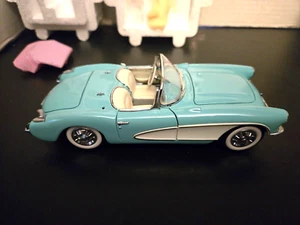 FRANKLIN MINT 1956 CHEVROLET CORVETTE CONVERTIBLE 1:24 SCALE DIE CAST - Picture 1 of 11