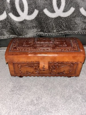 Vintage 1988 Inca Perudo Dice Game Set in Embossed Leather Box - Image 1 of 4