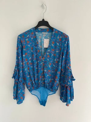 Free People Top Blusa Body Estampado Cachemira Cuello en V Manga Campana Reino Unido 10 - NUEVO Foto 1 de 4