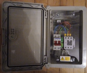 Matt:e IP-EVCP-T single phase EV voltage 230V monitoring and protection unit - Picture 1 of 9