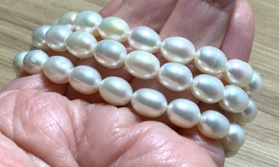 PULSERA DE PERLAS TRIPLE HEBRA DE PLATA DE LEY SIN MARCA DE CASI 7 PULGADAS DE LARGO Foto 1 de 4