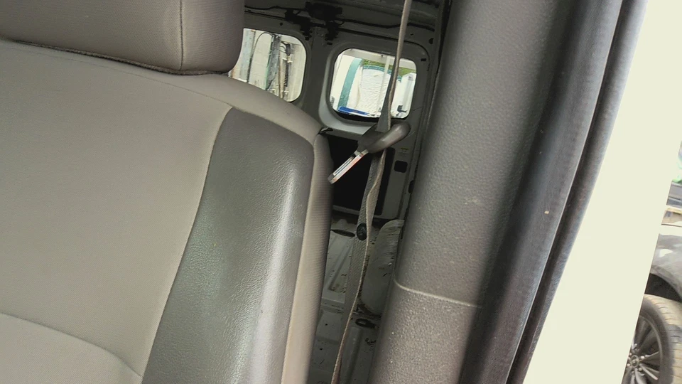 12 NISSAN NV 1500 Front Seat Belt (bucket) Driver Retractor Foto 1 de 1