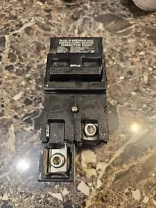 Challenger  200 Amp 2 Pole Type QFP2T Circuit Breaker Mount Feet 240VAC 200A 2P - Picture 1 of 1