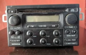 98 99 00 Honda Accord AM FM CD Radio Receiver 39101-S82-A230-M1 OEM LKQ - Picture 1 of 6