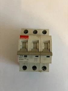 INTERRUPTOR DE CIRCUITO MCB TRIPLE POLO CONTACTUM C16 16 AMP CPB1016C3 10KA - Imagen 1 de 1
