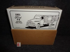 TEXACO PIPELINE #1 IN SERIES / 1951 FORD F-6 STAKE TRUCK FIRST GEAR 19-1237 E - Picture 1 of 12