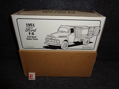 Tubería Texaco #1 en serie / Camión Ford F-6 1951 primera marcha 19-1237 E Foto 1 de 4