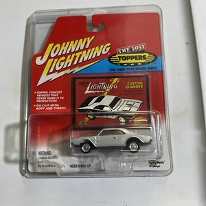 1968 DODGE CHARGER 2001 JOHNNY LIGHTNING Lost Toppers White Lightning CHASE - Picture 1 of 3