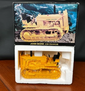 ERTL John Deere 430 Crawler - Yellow 1/16 Die-cast, NIB - Picture 1 of 3