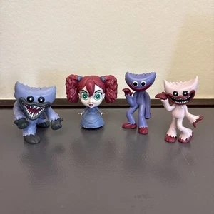 Poppy Playtime Mini Action Figure da Collezione Huggy Wuggy Kissy Missy Poppy - Foto 1 di 9