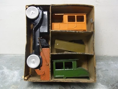 老式 1920 年代 NEFF MOON 压钢架带 4 个机身带盾牌原装盒 — 第 1/4 张图片