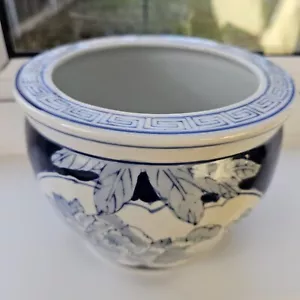 Vintage Chinese Large Planter Fish Bowl Ceramic Indoor Blue & White - Picture 1 of 11