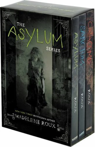 Asylum 3-Book Box Set : Asylum, Sanctum, Catacomb by Madeleine Roux (2016, Trade Paperback / Trade Paperback)