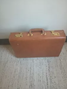 Maletín de cuero Saint James usado buen estado venta internacional - Imagen 1 de 9