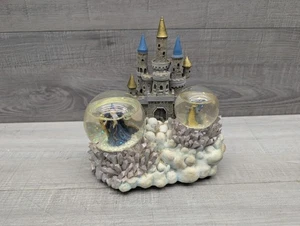 WESTLAND CAMELOT CASTLE ZAUBERER & DRACHE DOPPELTE SCHNEEKUGEL SPIELUHR. Sehr schön.  - Bild 1 von 15