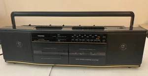 Lettore registratore cassette stereo radio Toshiba RT-8038 vintage usato con cavo alimentazione - Foto 1 di 10