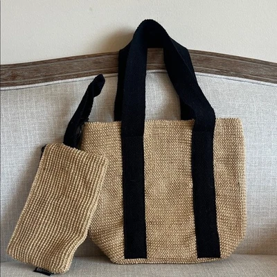 Bolso de Mano Wacoal Rafia Paja con Muñequera Desmontable Foto 1 de 4