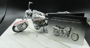 FRANKLIN MINT 1:10 SCALE HARLEY DAVIDSON 1971 SUPER GLIDE MOTORCYCLE - Picture 1 of 24