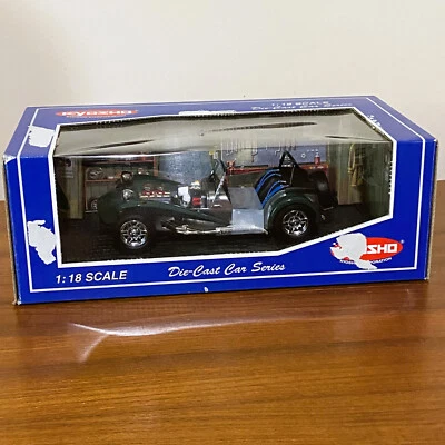 New Kyosho 1:18 Caterham Super Seven Diecast Car, Green, Clam Shell Wing, 7020G - Image 1 of 4