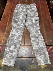 Spanx Cargo Pants Women Petite Small Stretch Twill Ankle Stone Camo NEW Medium P - Picture 1 of 10
