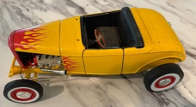 Ertle 1/18 1932 Ford Highboy Roadster - Image 1 of 4