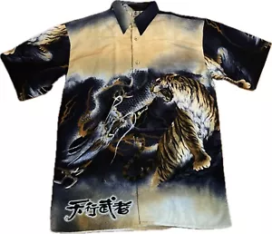 Camisa De Colección Billion Bay Para Hombre M Dragón Tigre Estampado Completo Abotonado Y2K Nueva Sin Etiquetas - Imagen 1 de 11
