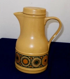 LARGE VINTAGE 1970S ENGLISH COFFEE POT IN GOOD CONDITION - Picture 1 of 6