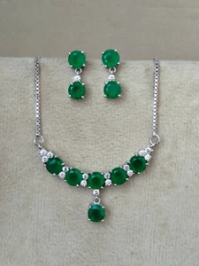 4.00Ct Round Cut Simulated Emerald Women's Jewelry Set 14K White Gold Plated - Picture 1 of 9