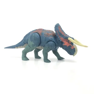 Figura dinosauro Jurassic World Battle At Big Rock Nasutoceratops Jurassic Park - Foto 1 di 12