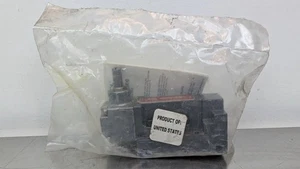 Numatrol LR3-0201 Pneumatic Limit Valve 1/8" NPTF 150 PSI 3-Way - Picture 1 of 4