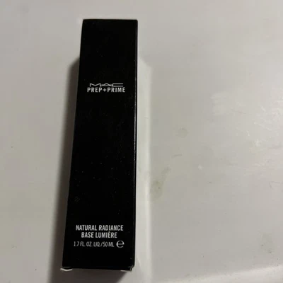 Mac Prep + Base Prime Natural Radiance - Amarillo Radiante - 1,7 oz / 50 ml Foto 1 de 3