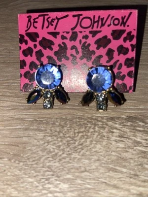 Betsey Johnson Blue Crystal Earrings Pretty 🤩  - Image 1 of 4
