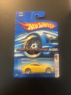 Aston Martin V8 Vantage 2005 Hot Wheels первое издание Realistix No11 (11/20) - Изображение 1 из 2