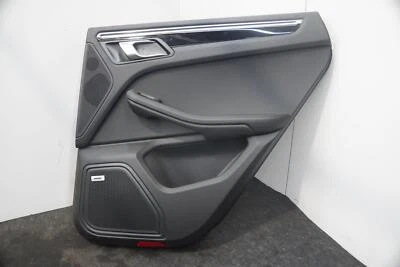 Panel embellecedor puerta interior trasero derecho negro 95B867306H Porsche Macan 2015-23 Foto 1 de 4